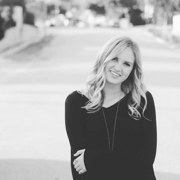 Meet your Posher, Leah - Picture 1 of 1